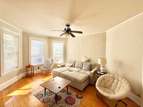 5 Sachem St in Boston, MA - Foto de edificio - Building Photo