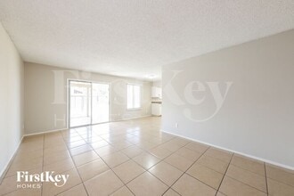 4923 W Larkspur Dr in Glendale, AZ - Building Photo - Building Photo