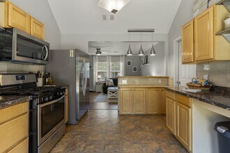 4911 S Cincinnati Ave in Tulsa, OK - Foto de edificio - Building Photo