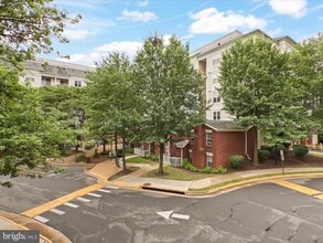 1645 International Dr in McLean, VA - Building Photo - Building Photo