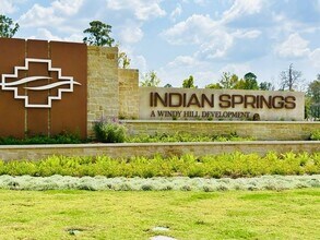 1747 W Stroker Rd in Crosby, TX - Building Photo - Building Photo