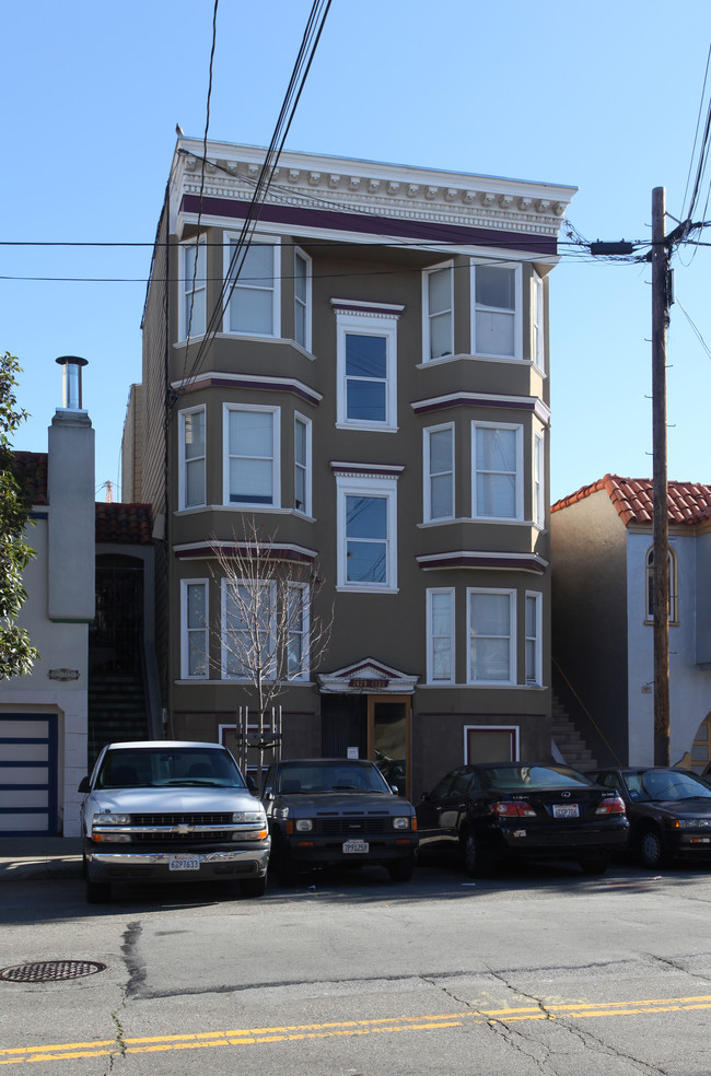 2429 Bryant St in San Francisco, CA - Building Photo - Building Photo