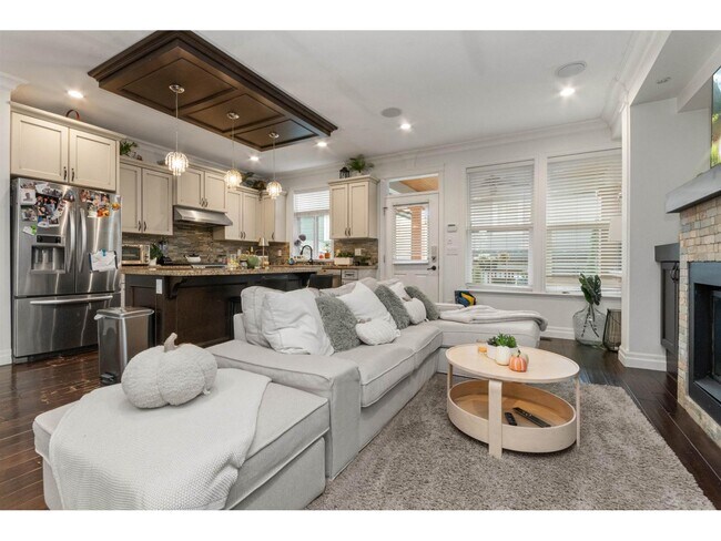 17394 2ND in Surrey, BC - Building Photo - Building Photo