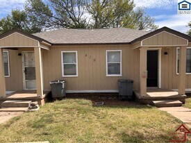 410 SW 14th St, Unit Unit 2 in Lawton, OK - Building Photo
