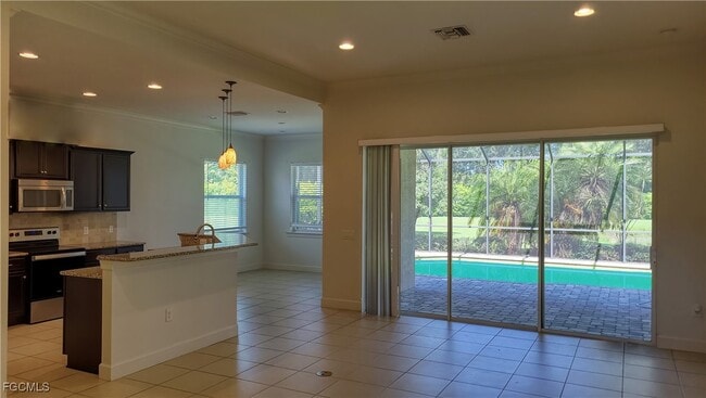 10559 Yorkstone Dr in Bonita Springs, FL - Building Photo - Building Photo