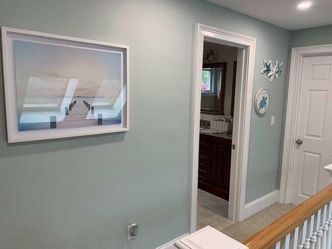 35 Carter Ln in Mashpee, MA - Building Photo - Building Photo