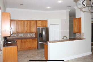 1342 Crossbill Court in Weston, FL - Building Photo - Building Photo
