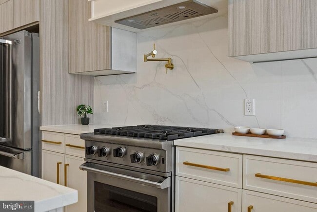 property at 1146 N 3rd St