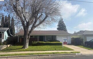 1227 Giovanni St in Antioch, CA - Building Photo