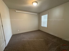 626 Caribou St, Unit 1 in Rigby, ID - Foto de edificio - Building Photo