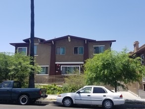 1283 3rd Ave, Unit 6 in Los Angeles, CA - Foto de edificio - Building Photo