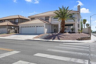 3604 N Campbell Rd in Las Vegas, NV - Building Photo - Building Photo