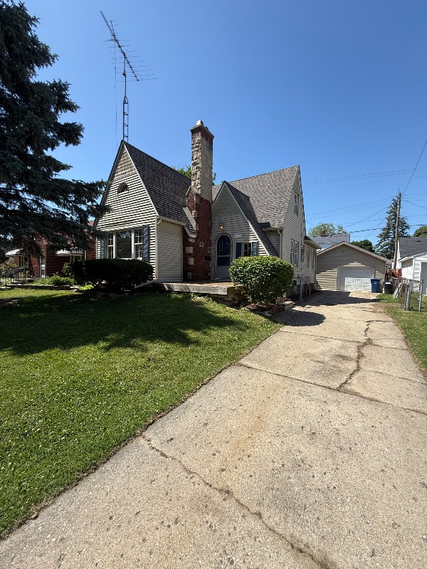property at 2313 E Court St
