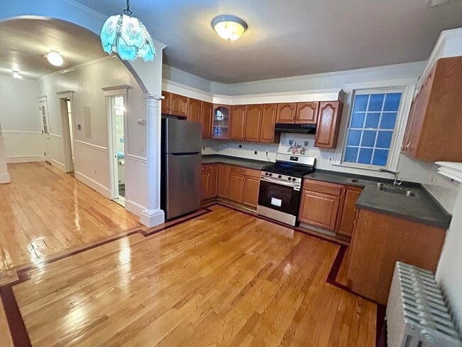 361 Adams St in Boston, MA - Building Photo - Building Photo