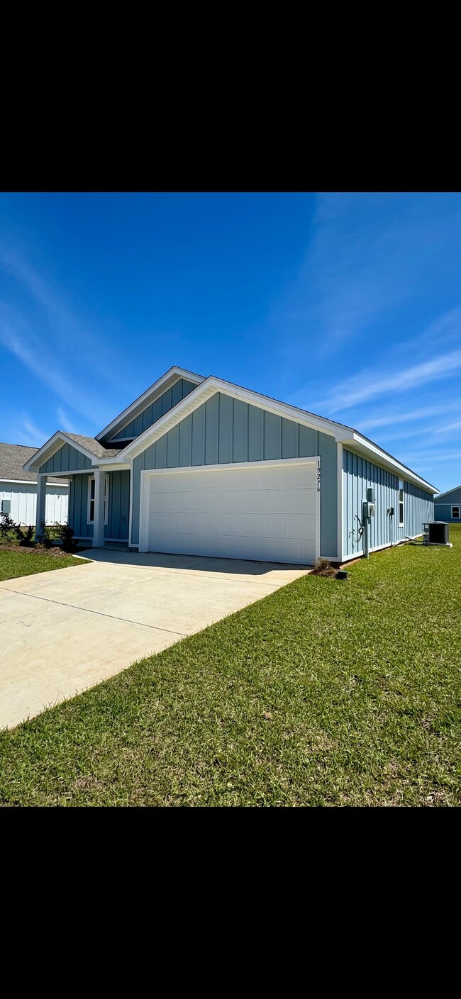 19276 Gray Horse Dr in Foley, AL - Building Photo - Building Photo