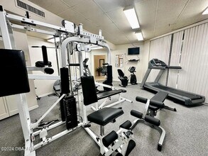 1 Oceans W Blvd, Unit 4B5 in Daytona Beach, FL - Building Photo - Building Photo
