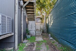 1015 26th St in Galveston, TX - Building Photo