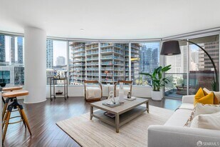 301 Main St in San Francisco, CA - Building Photo