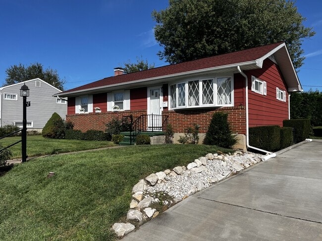 6 Hammen Ave in Timonium, MD - Building Photo - Building Photo