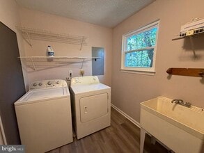 184 Fargo Rd in Lusby, MD - Building Photo - Building Photo