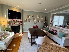 8 Ave of Two Rivers in Rumson, NJ - Building Photo - Building Photo