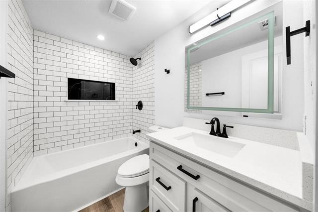 property at 305 E Kirby Ave