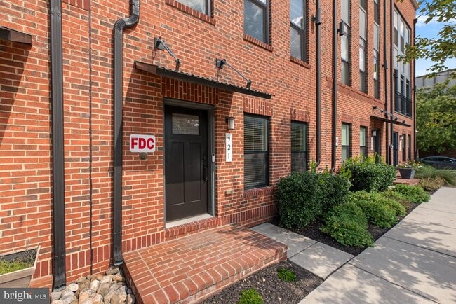 921 Grundy St in Baltimore, MD - Building Photo - Building Photo