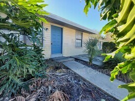 1295 N Holland Pkwy in Bartow, FL - Building Photo