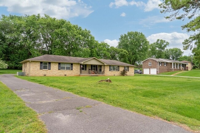 property at 119 Lake Terrace Dr