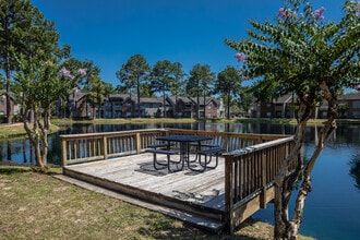 Lakeview Apartments in Houston, TX - Building Photo - Building Photo