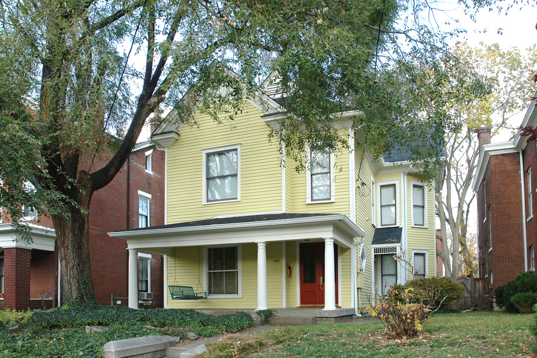 1437 Highland Ave in Louisville, KY - Foto de edificio