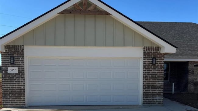 property at 313 Woodstock Ln