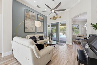 6331 Yellow Wood Pl in Sarasota, FL - Building Photo - Building Photo