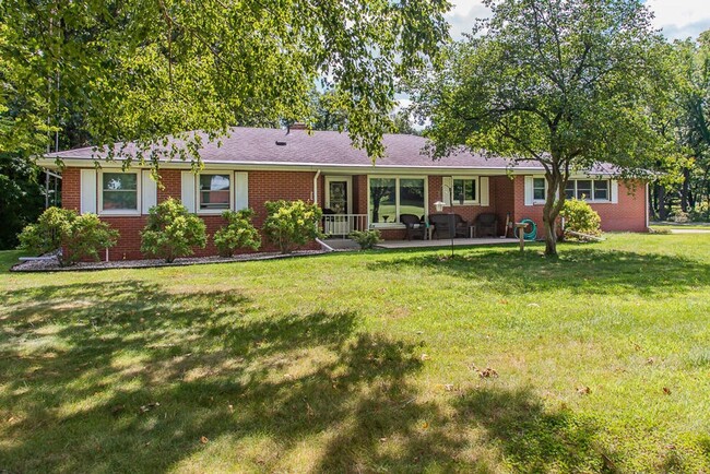 property at 665 E X Y Ave