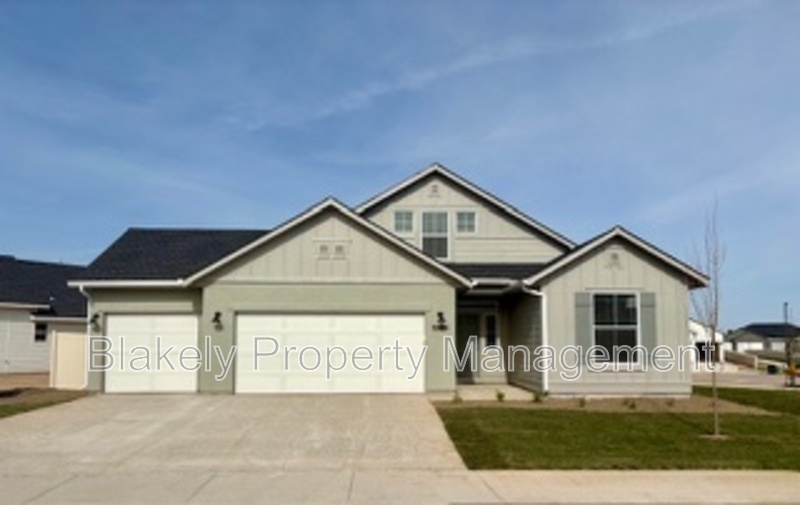 15410 Meriadoc Wy in Nampa, ID - Foto de edificio