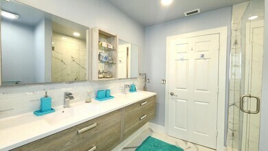 1851 Corsica Dr in Wellington, FL - Building Photo - Building Photo