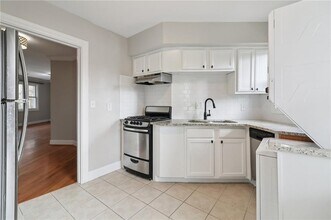 2477 N Decatur Rd in Decatur, GA - Building Photo - Building Photo