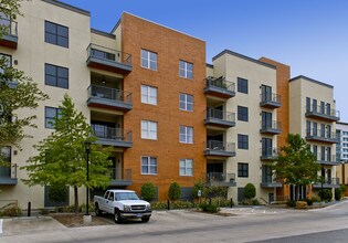 Arthouse at SO7 in Fort Worth, TX - Building Photo - Building Photo