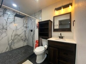 5322 Creek Ct in Garland, TX - Building Photo - Building Photo