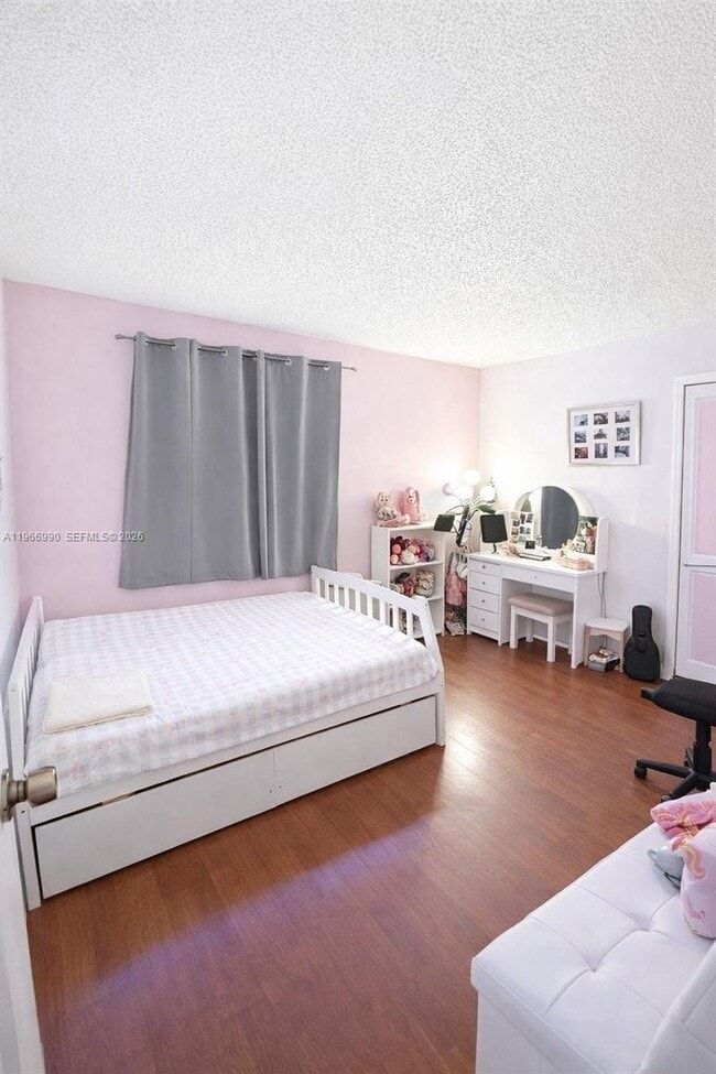 8460 SW 154th Circle Ct, Unit 121 in Miami, FL - Building Photo - Building Photo