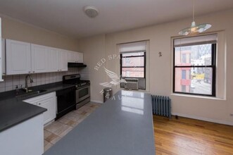 400 W 50th St in New York, NY - Building Photo - Building Photo