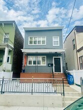 67 Winfield Ave, Unit 1 in Jersey City, NJ - Building Photo - Building Photo