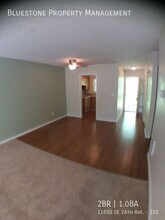 11850 SE 26th Ave in Milwaukie, OR - Foto de edificio - Building Photo