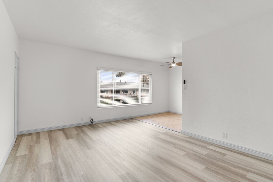 731 Orange Ave, Unit 20 in Long Beach, CA - Building Photo