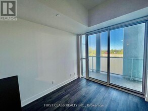 188 Fairview Mall Dr in Toronto, ON - Building Photo - Building Photo