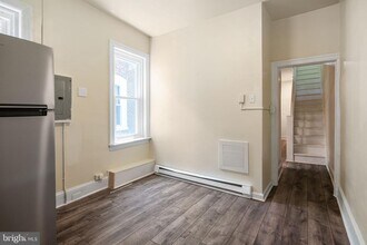 7153 Germantown Ave in Philadelphia, PA - Building Photo - Building Photo