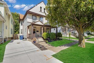 24 Briggs Ave in Buffalo, NY - Building Photo