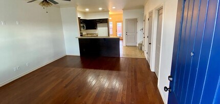 7208 Manford Ln in Odessa, TX - Foto de edificio - Building Photo