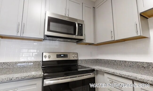 24 Whites Ave in Watertown, MA - Building Photo - Building Photo