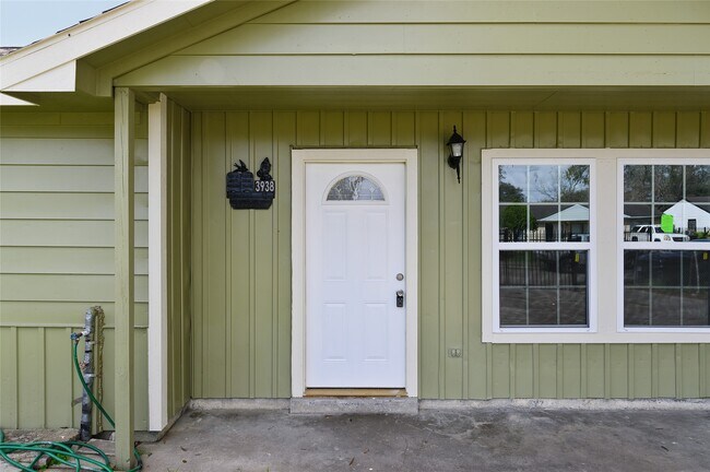 property at 3938 Daphne St